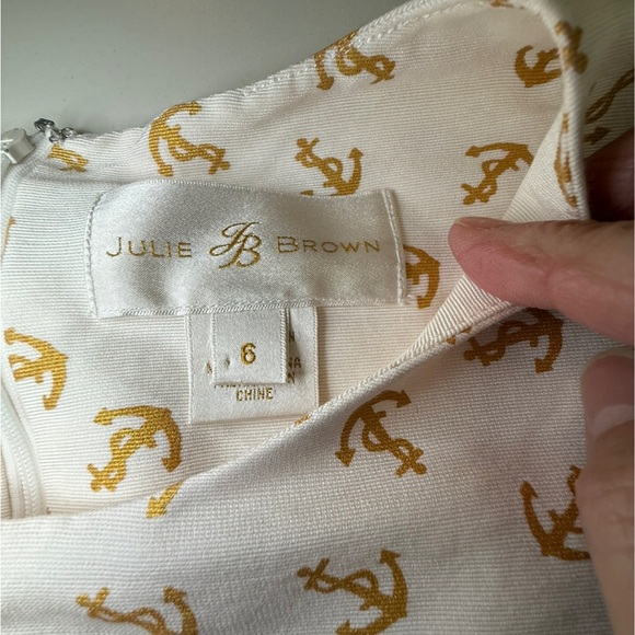 JB by Julie Brown White Dress with Gold Anchor Accents. Size 6 - Picture 3 of 7